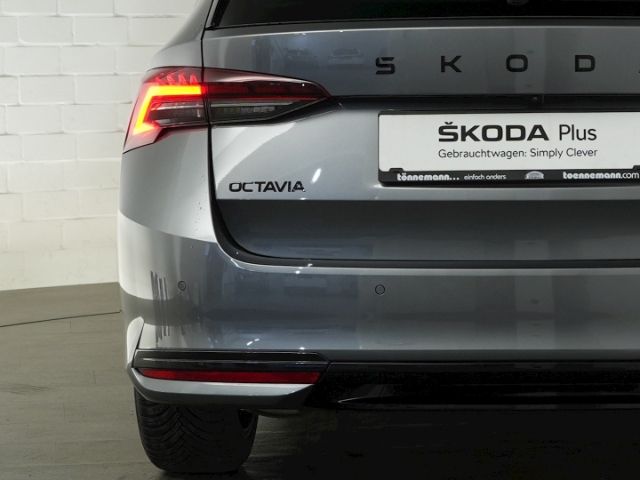 Octavia COMBI SPORTLINE TSI DSG+AHK+NAVI+360 GRA