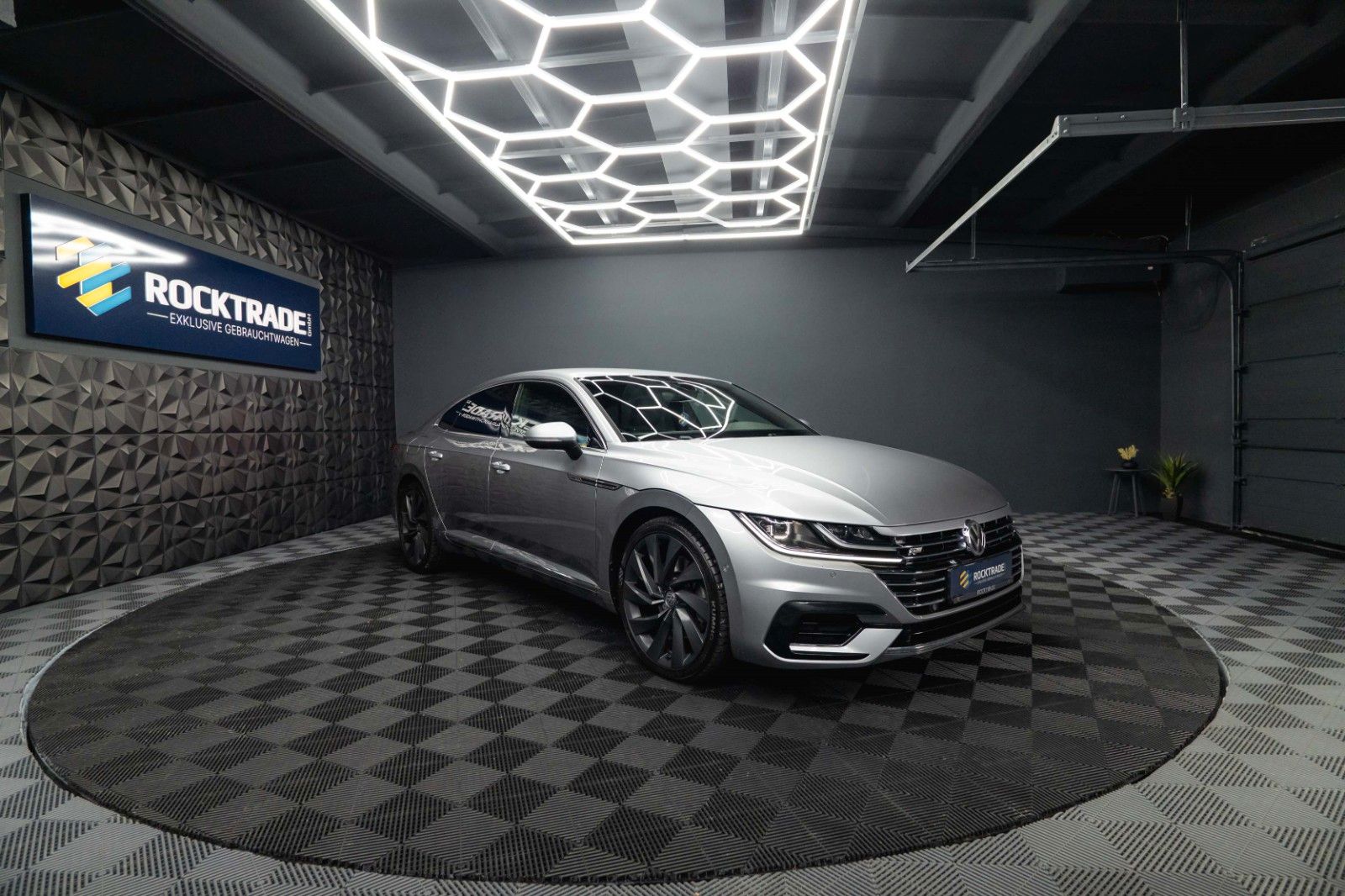 Fahrzeugabbildung Volkswagen Arteon R-Line+ 4Motion | ACC | Massage | LED