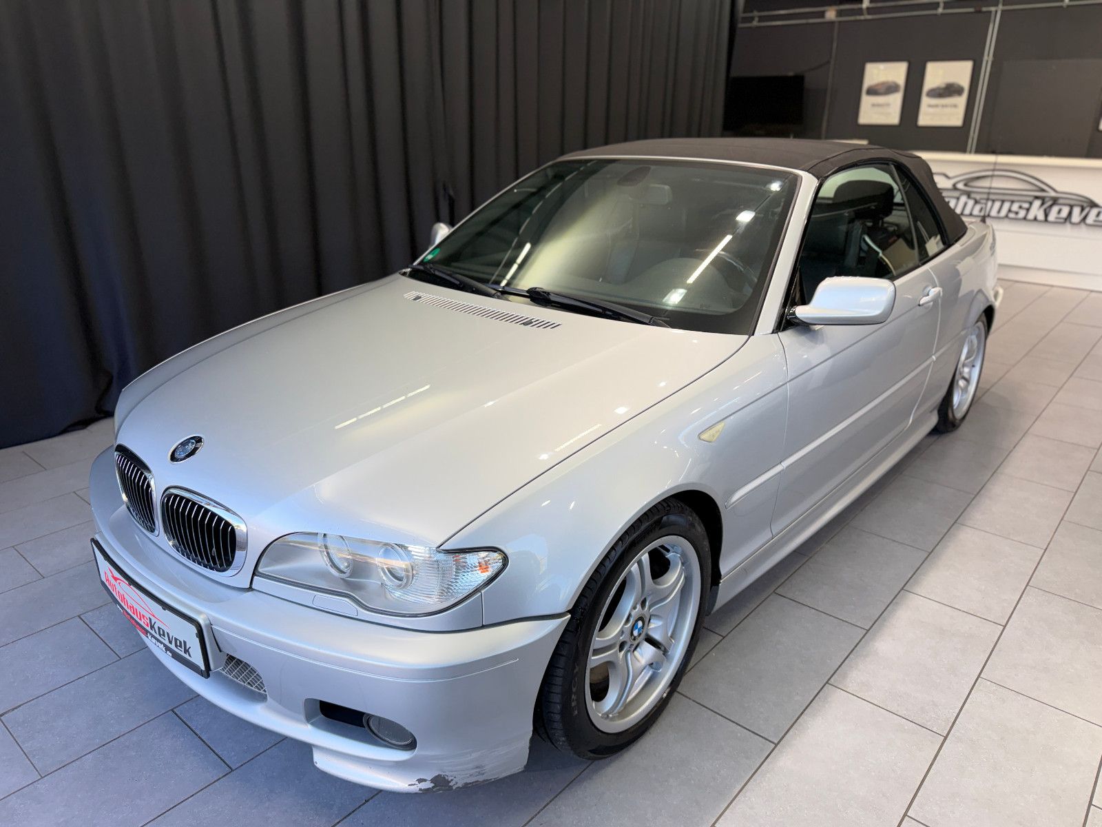 Fahrzeugabbildung BMW 330Ci|M-PAKET 2|HIFI|PDC|NAVI|LCI