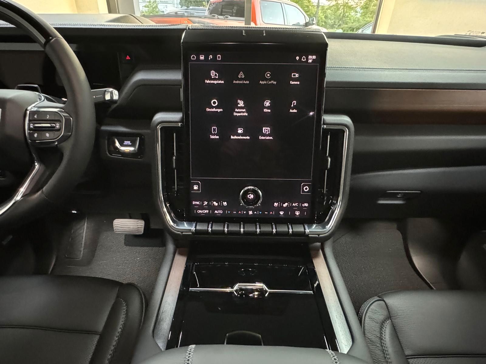 Fahrzeugabbildung GMC YUKON DENALI 2026-24" RÄDER, ENTERTAINMENT