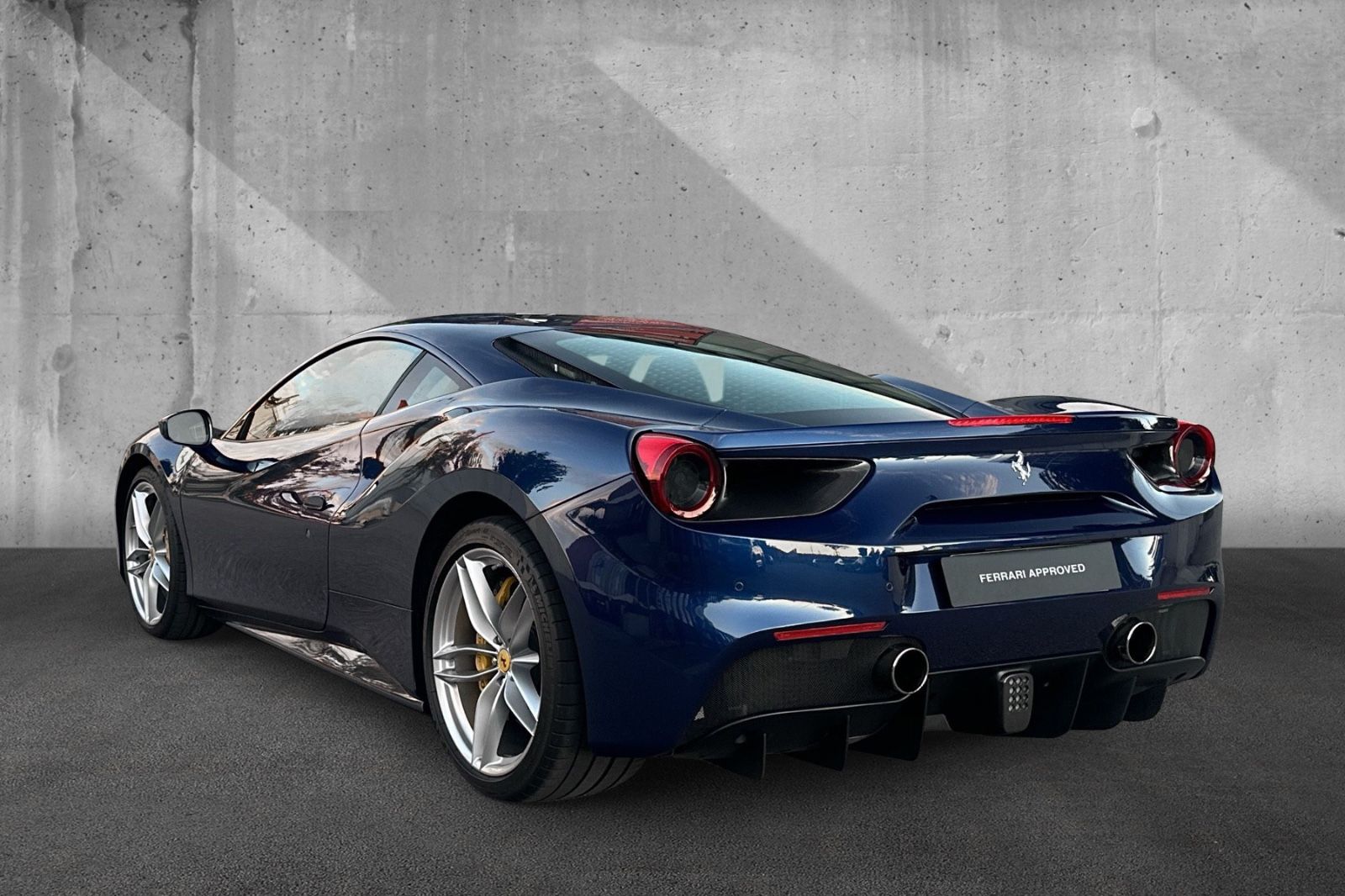 Fahrzeugabbildung Ferrari 488 GTB*Carbon*Daytona*Lift*dt.Fzg*Blu TDF