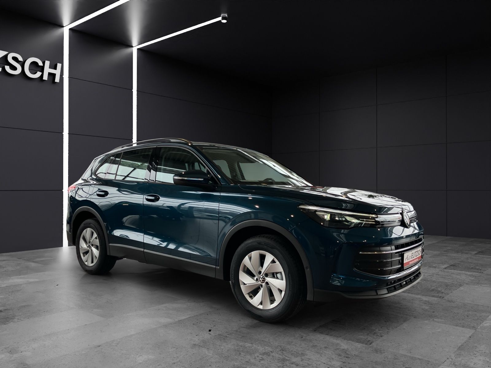 Fahrzeugabbildung Volkswagen Tiguan eTSI  DSG LED AHK RFK