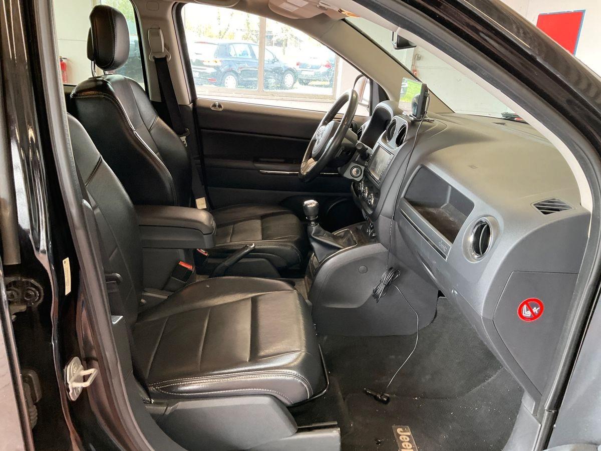 Jeep Compass 2.2CRD 4x2 TÜV Xenon NAVI Leder PDC Shz