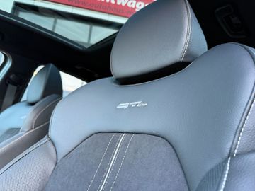 Kia XCeed 1.6T GT-Line 180 DCT7 Glasdach Navi Kamera