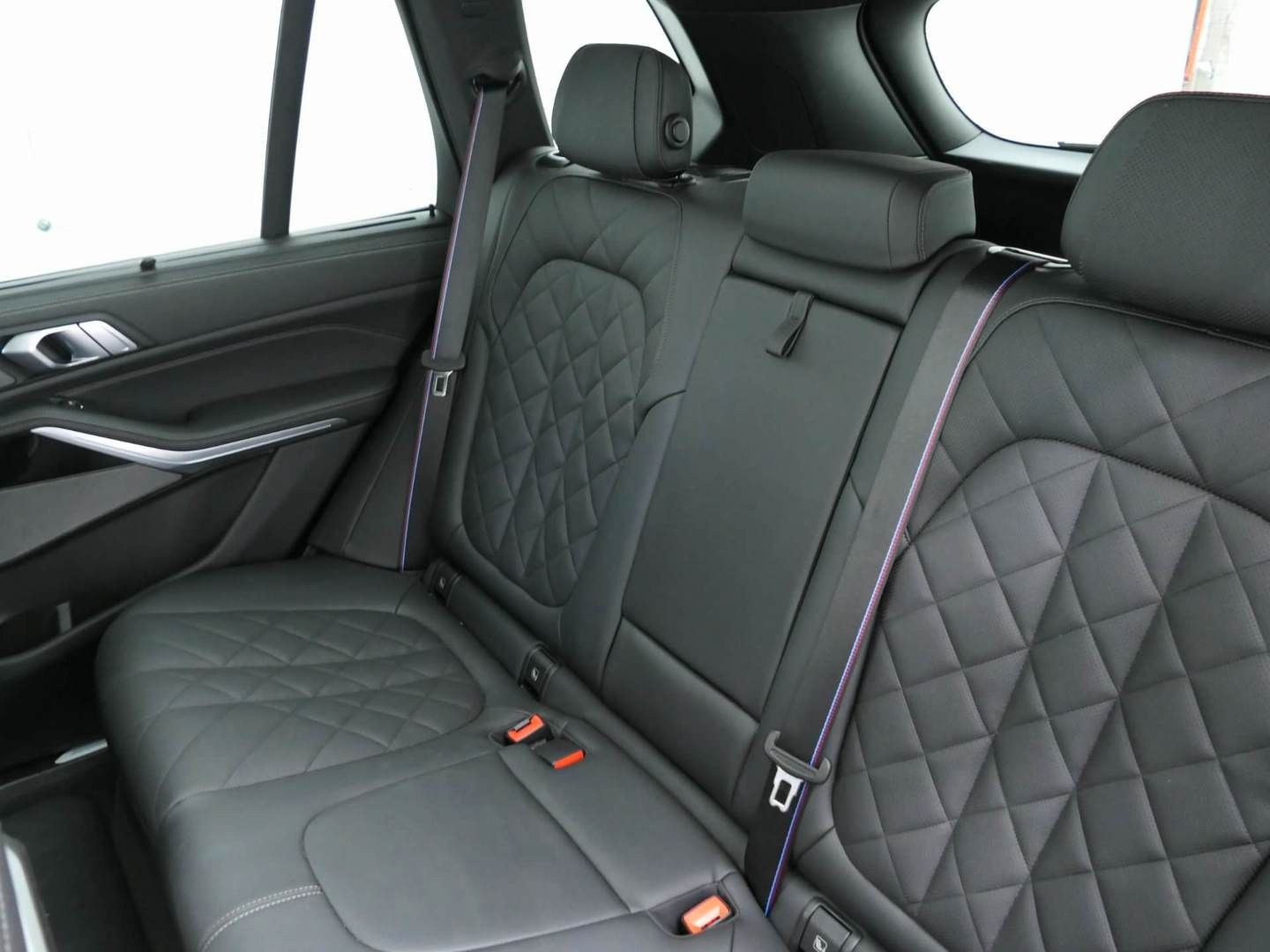 Fahrzeugabbildung BMW X5 30 d xDrive M Sport Pano Sitzbelüft. AHK HuD