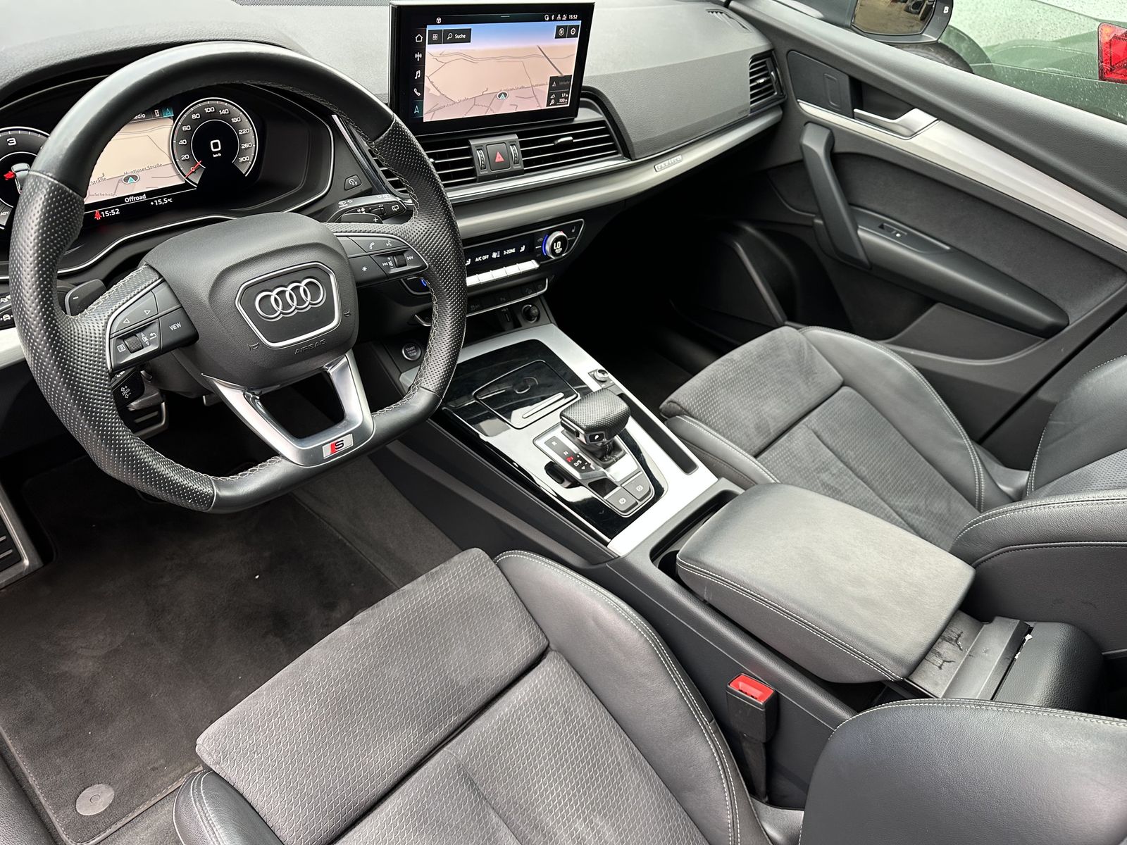 Fahrzeugabbildung Audi Q5 40 TDI Qu S-Line NAV+LED+AHK+VCOCK+KAM+19ZOLL