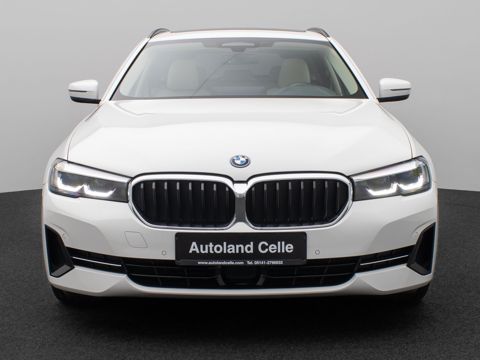 Fahrzeugabbildung BMW 530e Panorama Kamera DAB HiFi 4xKlima Leder 18Zl