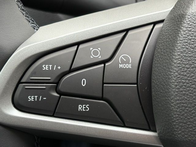 Fahrzeugabbildung Dacia Bigster Expression TCe 140