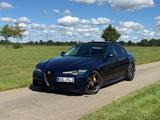 Alfa Romeo Giulia Veloce 2.2 Diesel 210 PS Q4 - Pano/ACC - Alfa Romeo Giulia Gebrauchtwagen