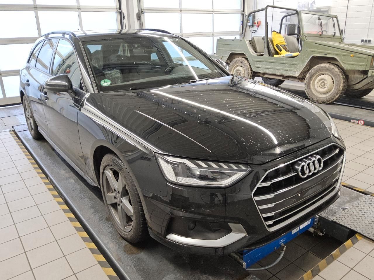 Audi A4 Avant 40 TDI S tronic S line Matrix|LED|Navi imagem 2