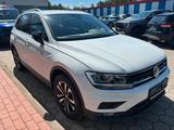Volkswagen Tiguan 1,5l IQ.DRIVE*1.HAND*KLIMA*NAVI*EURO6*LED - Volkswagen Tiguan: Eu