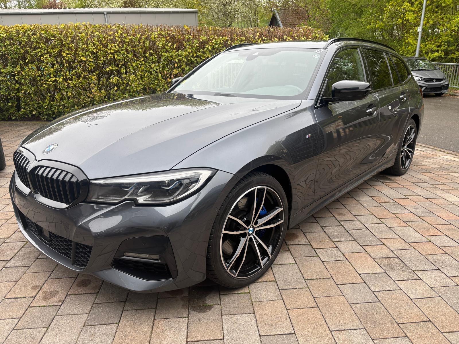 BMW 320dx M Paket LivePR Laser Pano Hifi ACC AHK 19