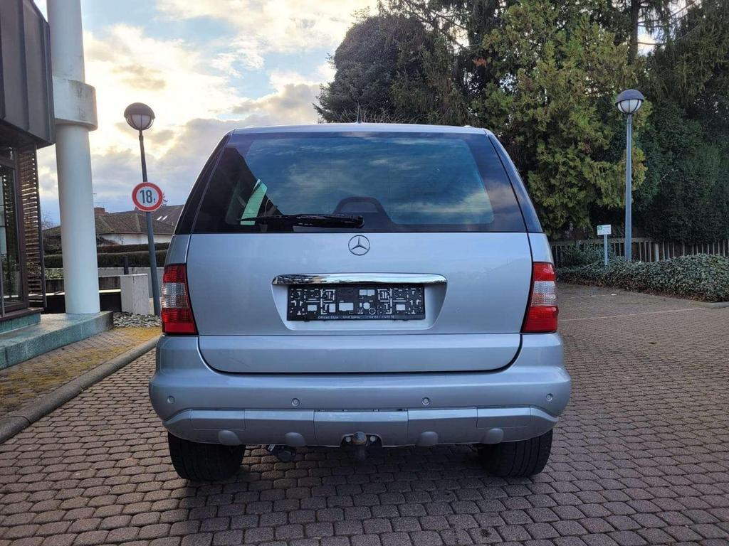 Mercedes-Benz ML 500