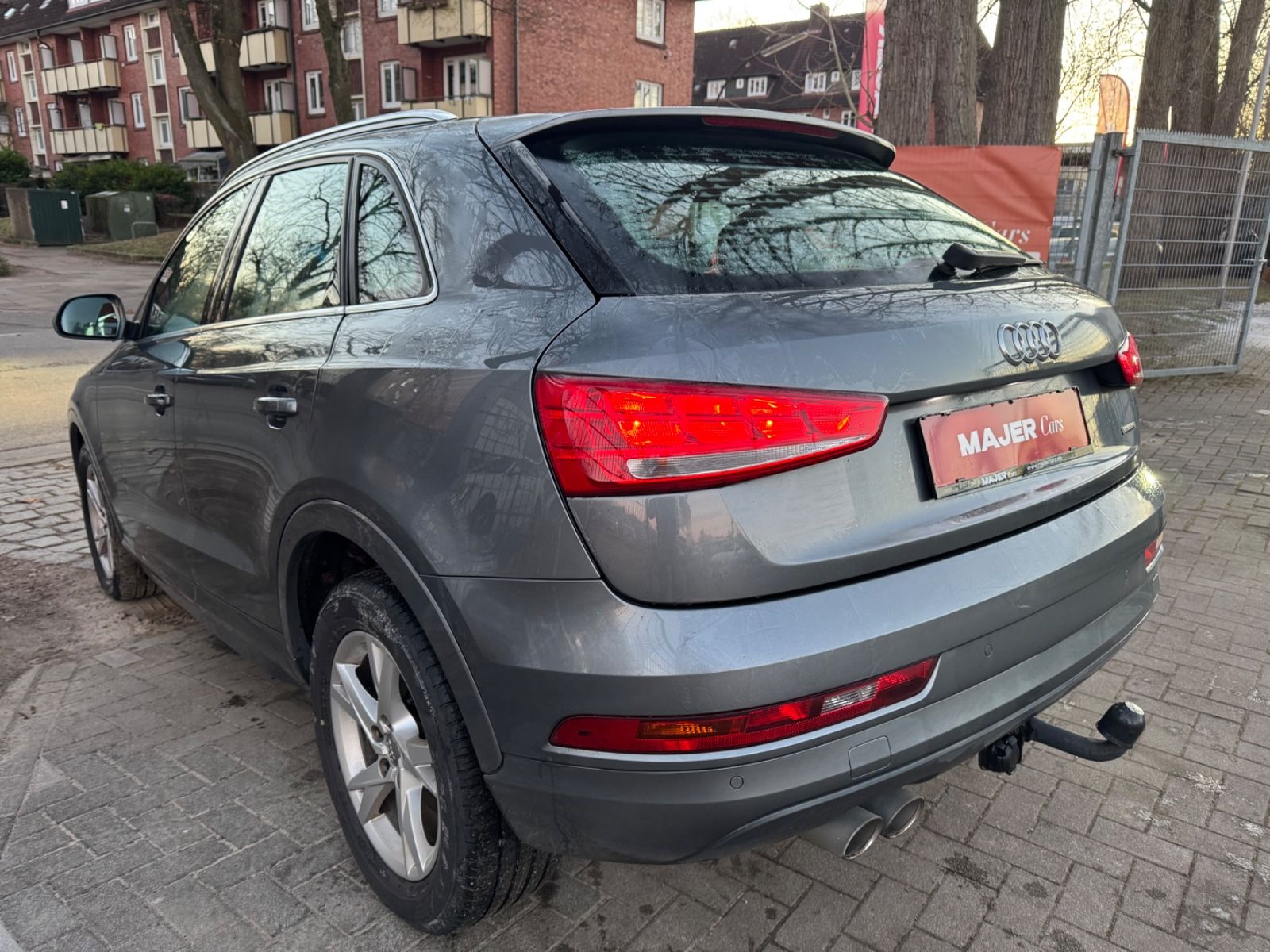 Fahrzeugabbildung Audi Q3 2.0 TDI Quattro S DSG*XENON*LED*TEMPO*AHK