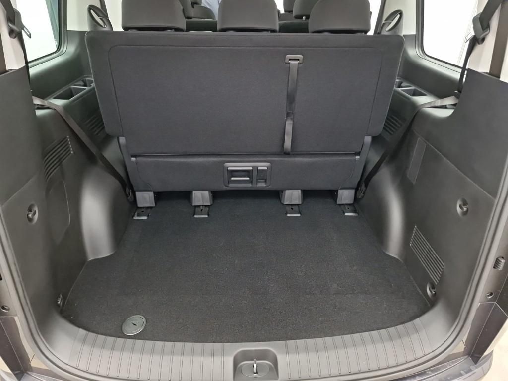 Fahrzeugabbildung Hyundai STARIA 9-Sitzer (MJ23) 2.2 CRDi 8 A/T 4WD (177PS