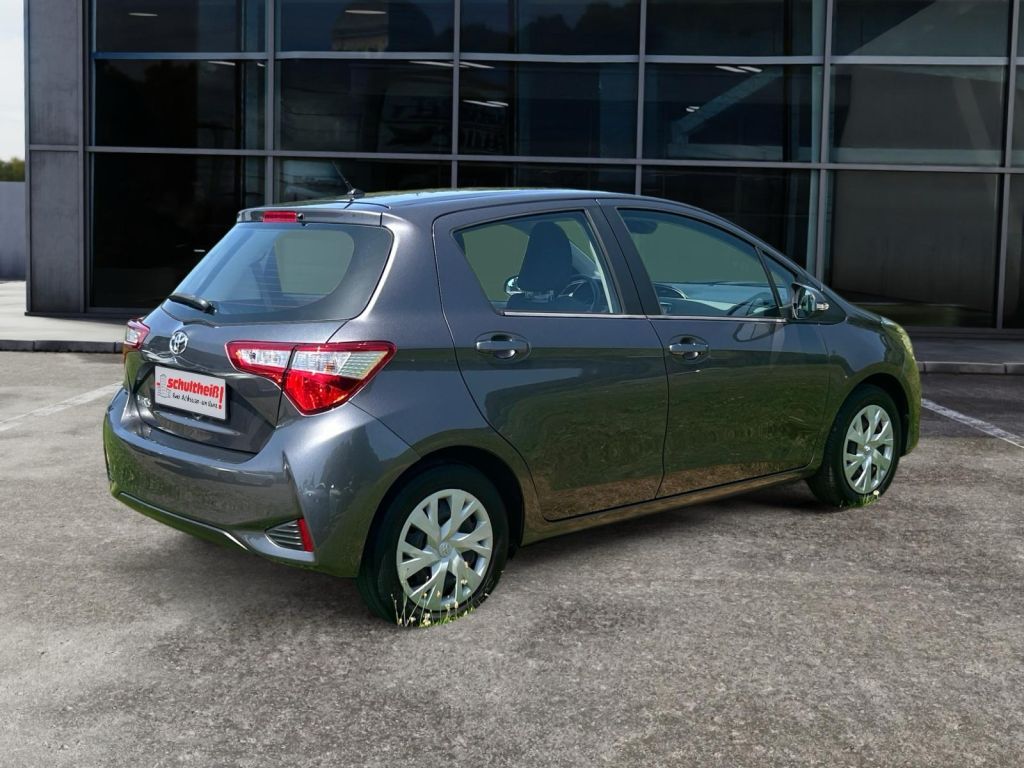 Fahrzeugabbildung Toyota Yaris 1.0 VVT-i Comfort