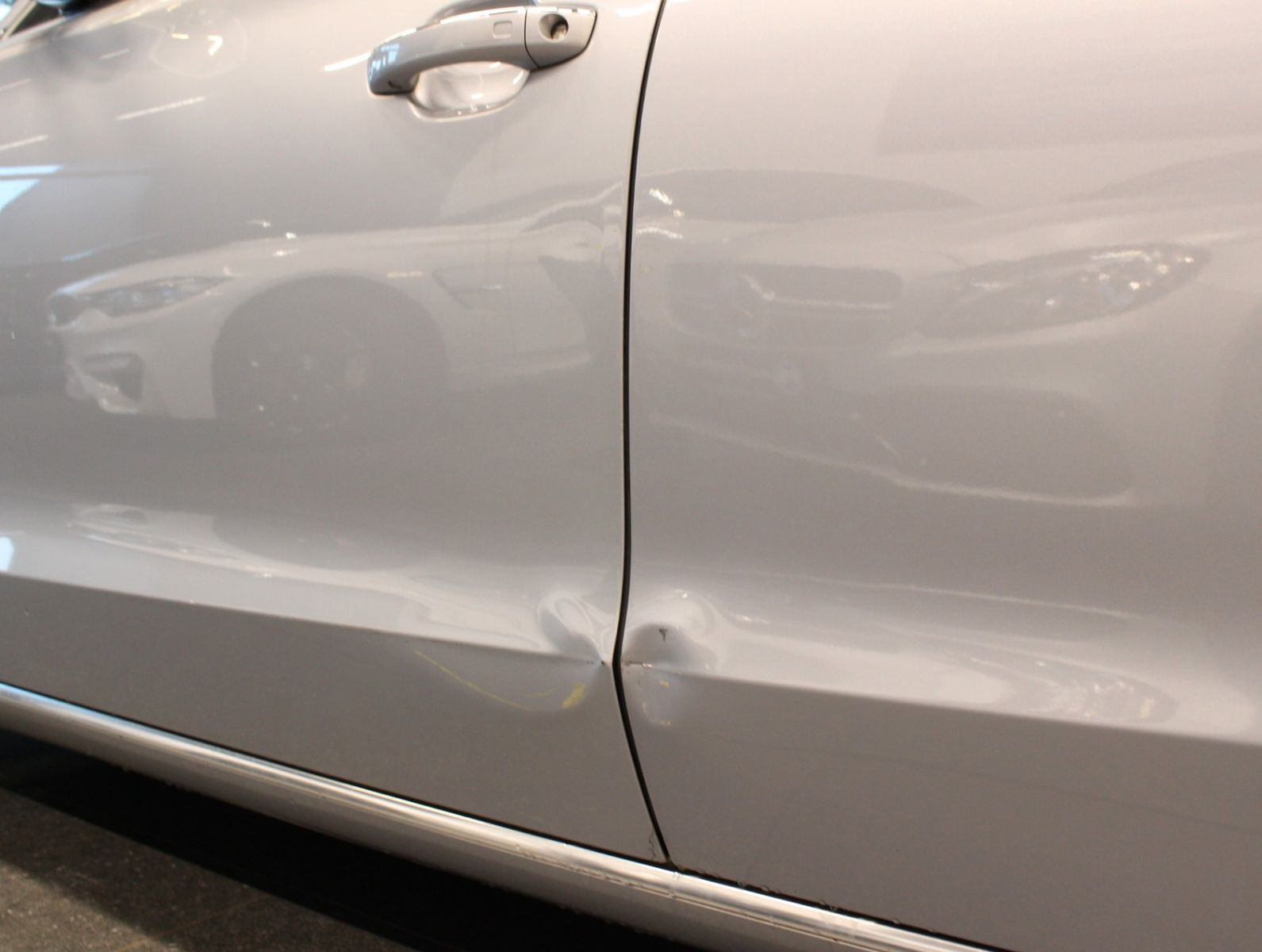 Fahrzeugabbildung Audi A8 4.0 TFSI tiptronic quattro*1.Hand Matrix-LED