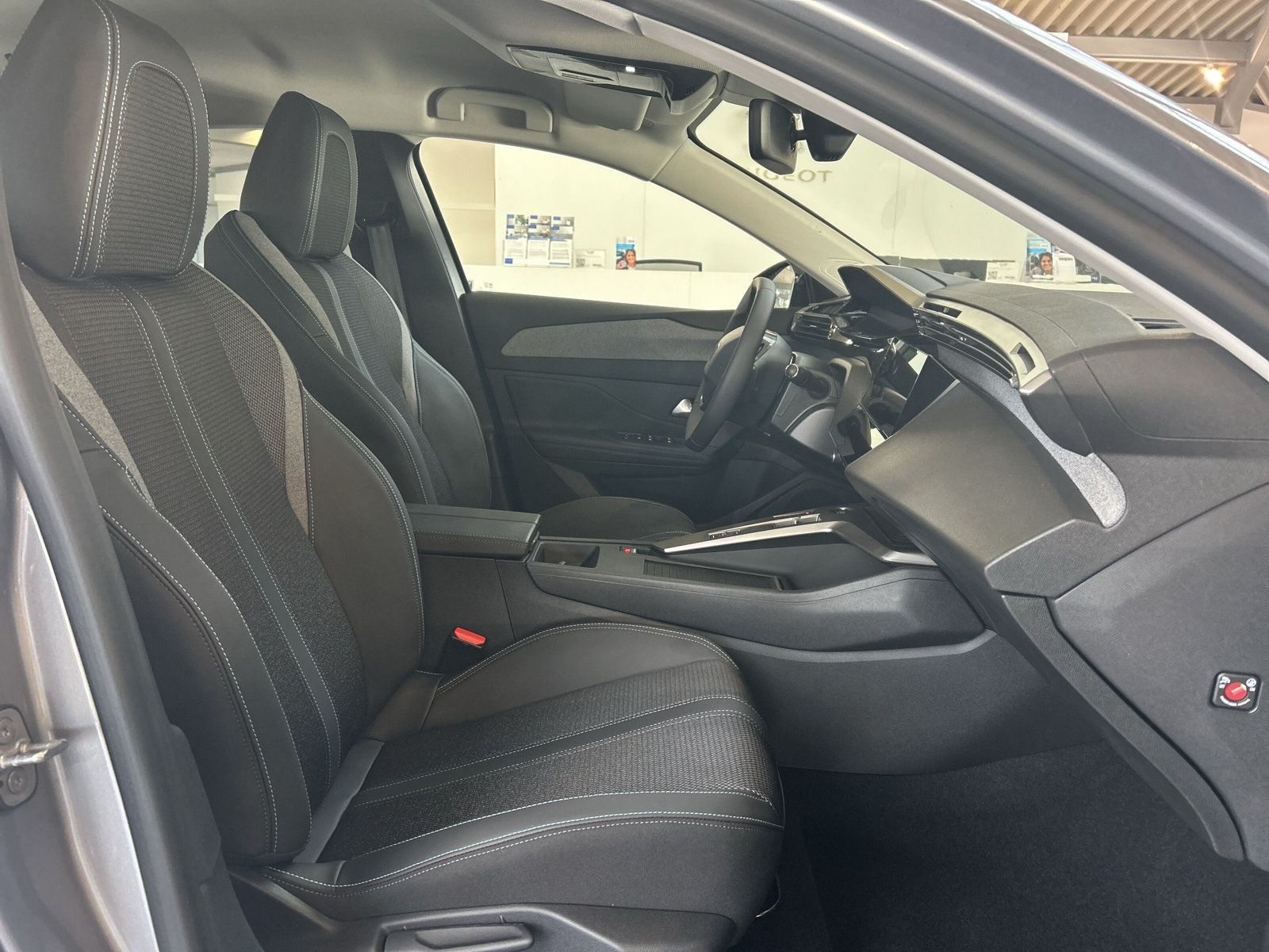 Peugeot 308 - Bild 6