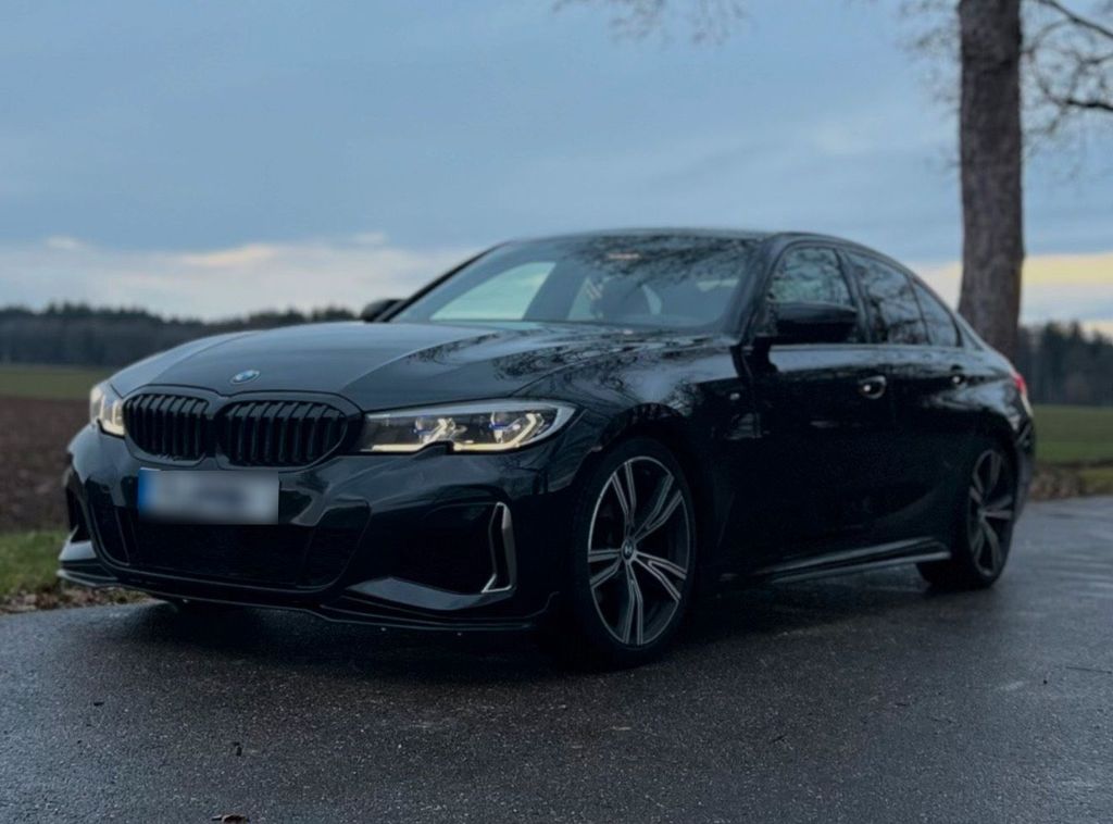 Image of BMW 320