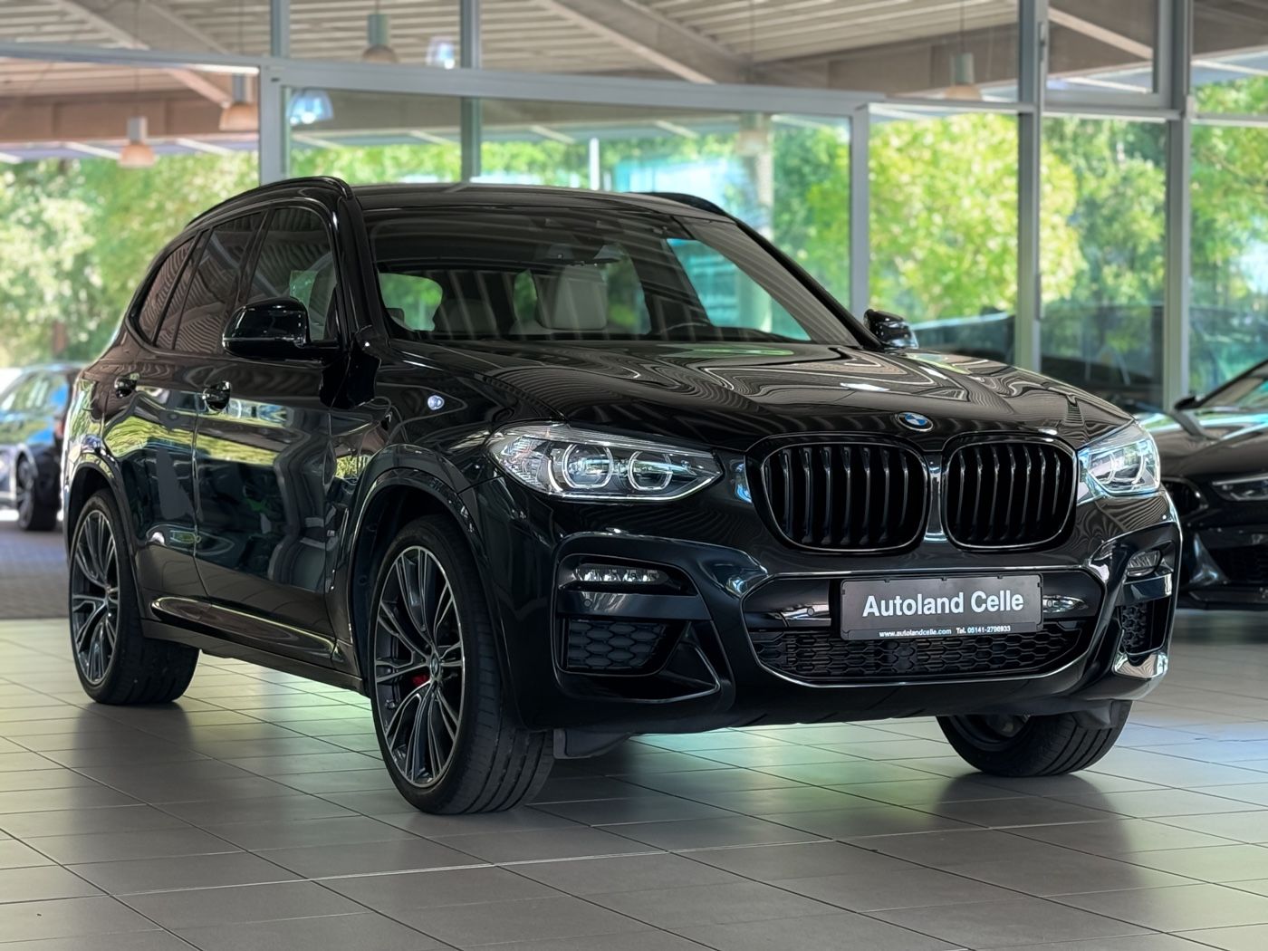 Fahrzeugabbildung BMW X3 xD30e M Sport HiFi DAB Komfort Alarm 21 Zoll