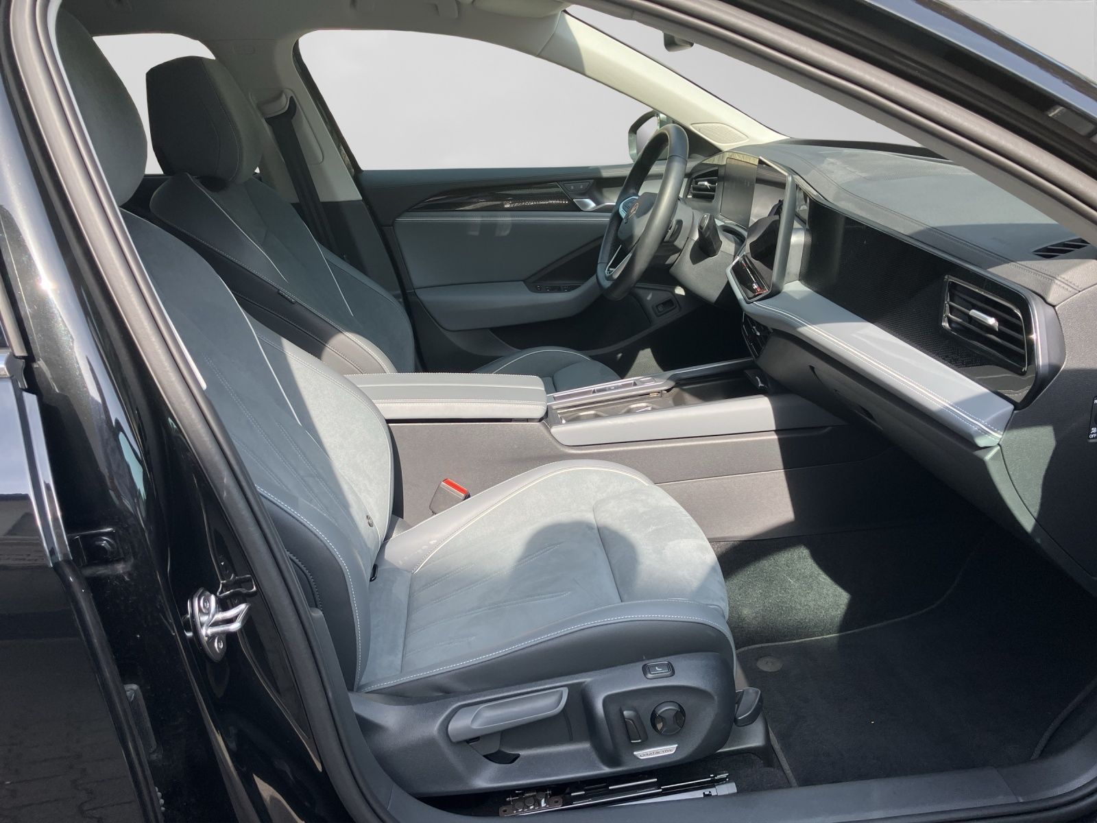 Volkswagen Passat Variant - Bild 5