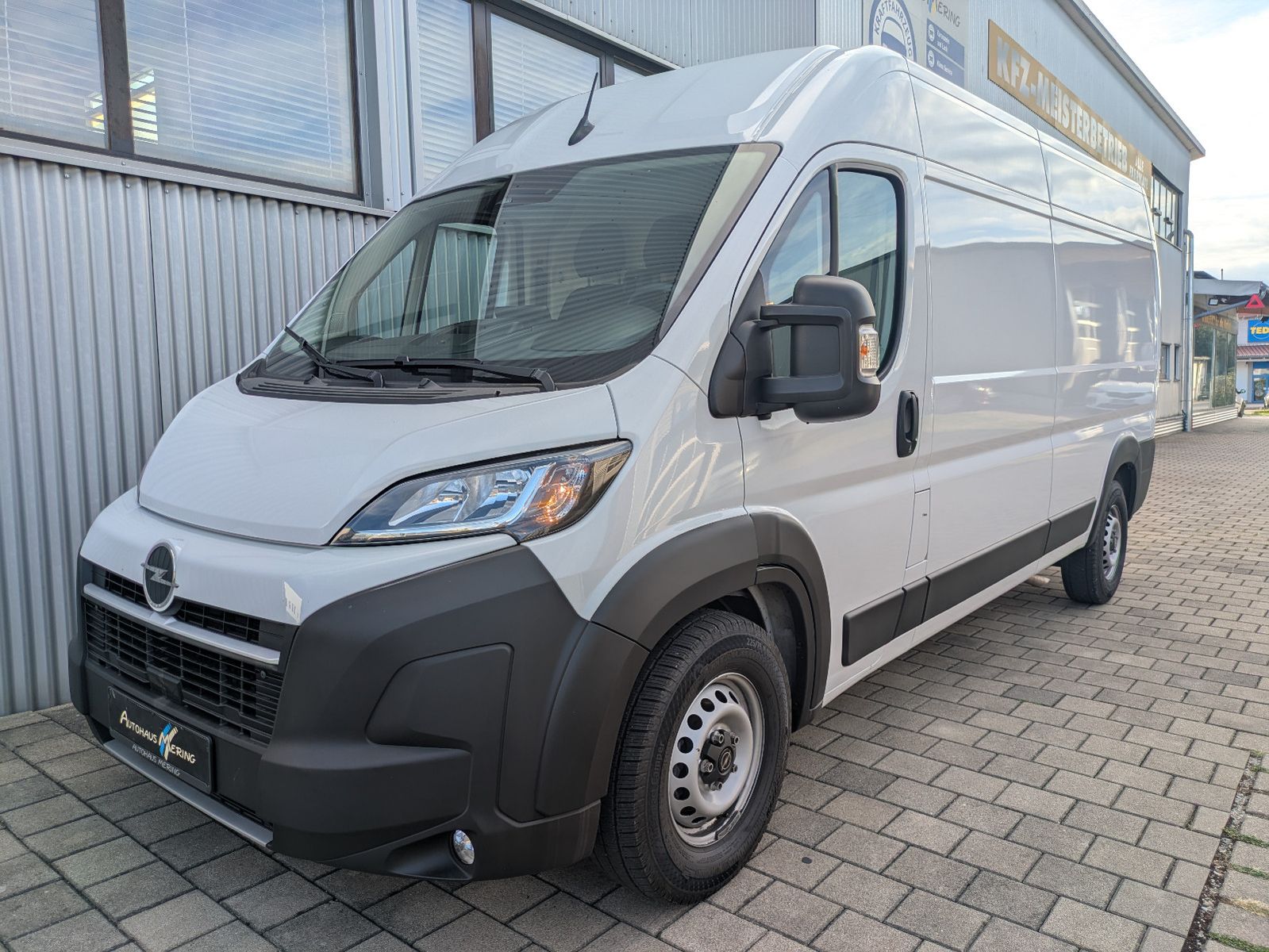Opel Movano 3,5 Tonnen  L3H2 BlueHDI 180 verstärkt imagem 3