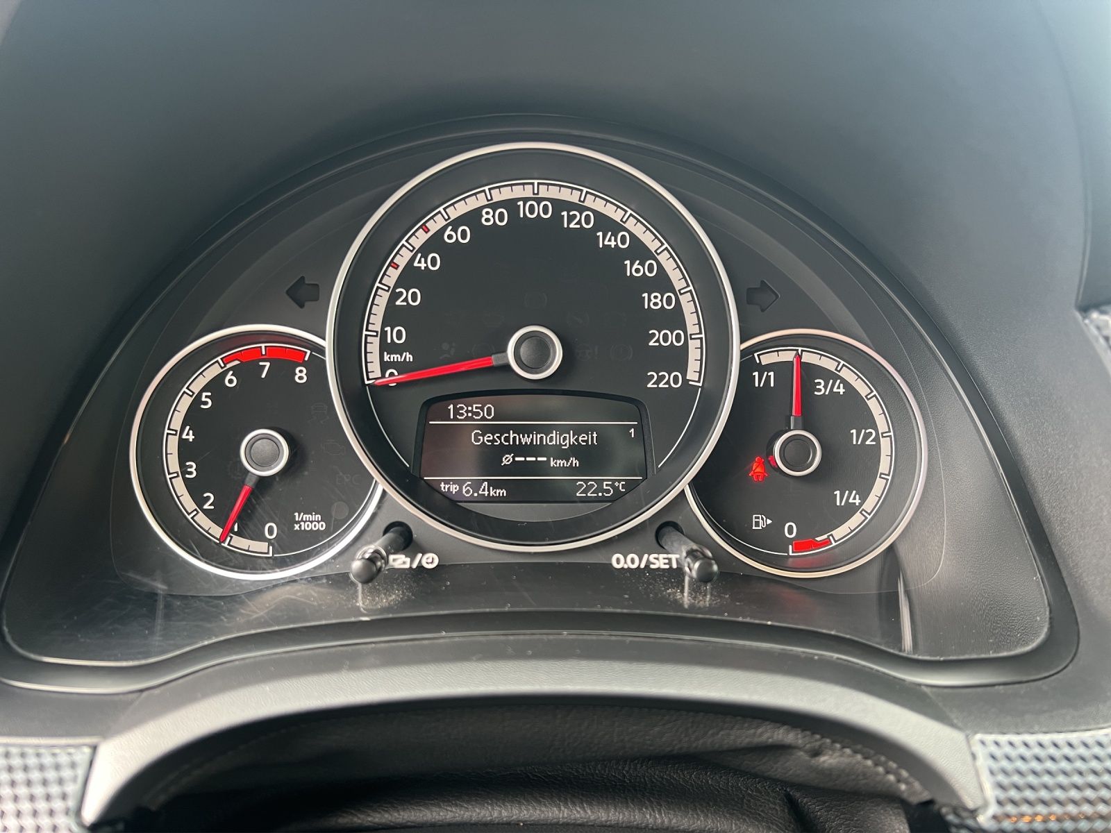 Fahrzeugabbildung Volkswagen up! 1.0 Basis Klima DAB GRA RFK