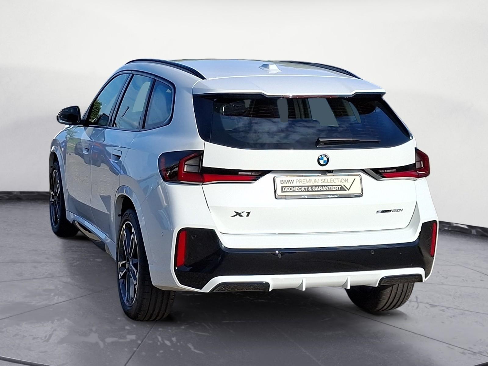 BMW X1 sDrive20i Steptronic Harman Kardon Driving As