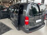 Opel Vivaro Kombi 2,0 D XL Autom. 9-Sitzer AHK/LED - Opel Vivaro in Oldenburg