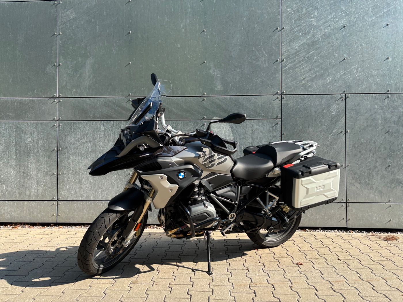 Fahrzeugabbildung BMW R 1200 GS Exclusive 3 Pakete TFT Seitenkoffer