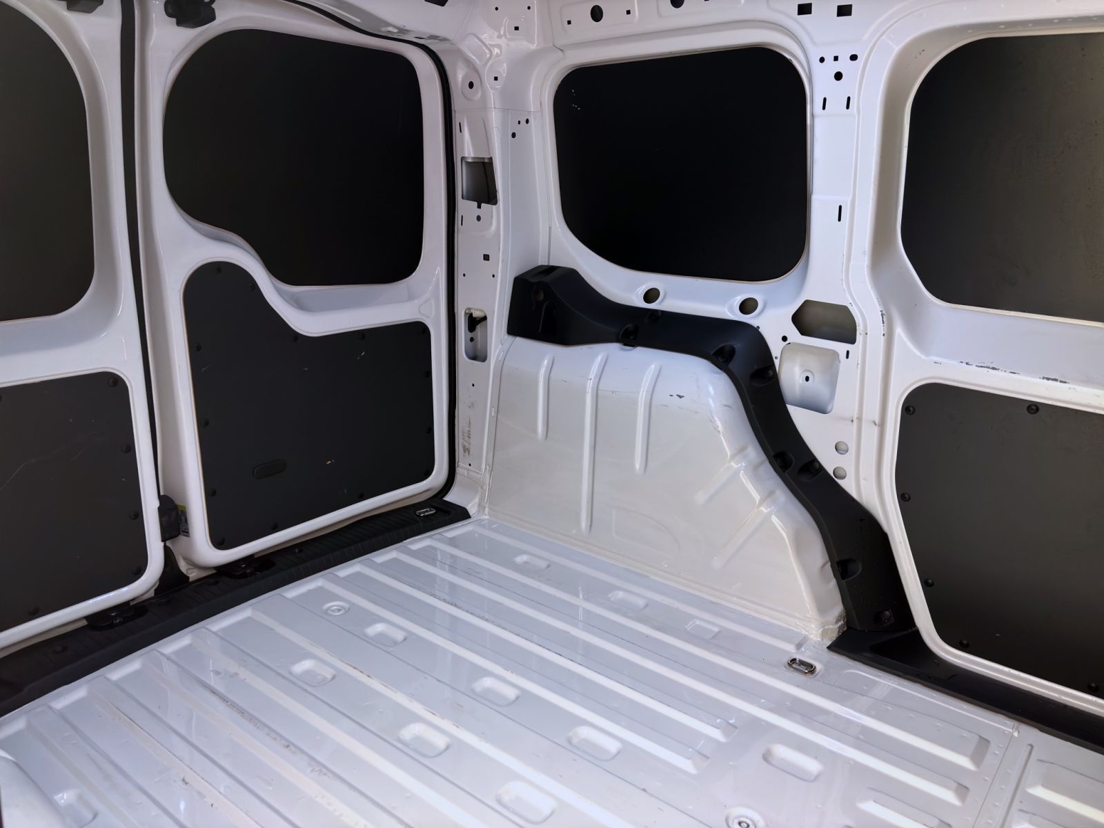 Volkswagen Caddy - Bild 15