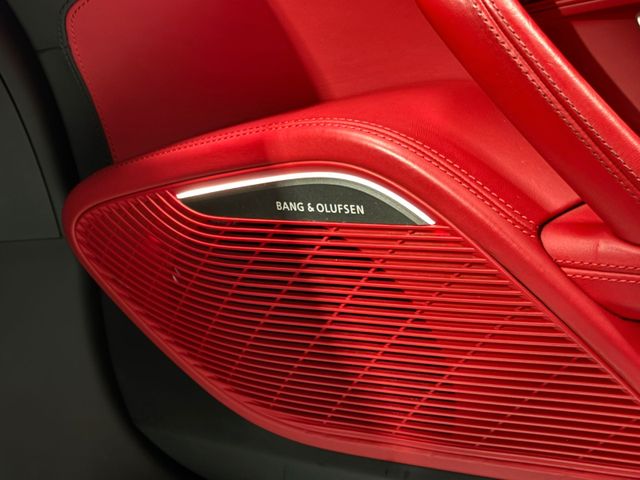 Audi R8*Coupe*5.2 FSI V10 Plus*Quattro* Keramik*B&O*