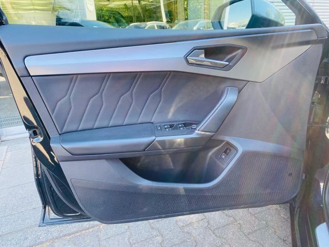 Fahrzeugabbildung CUPRA Leon e-Hybrid VIRTU+LED+NAVI+SHZ+DAB+ACC+PDC+
