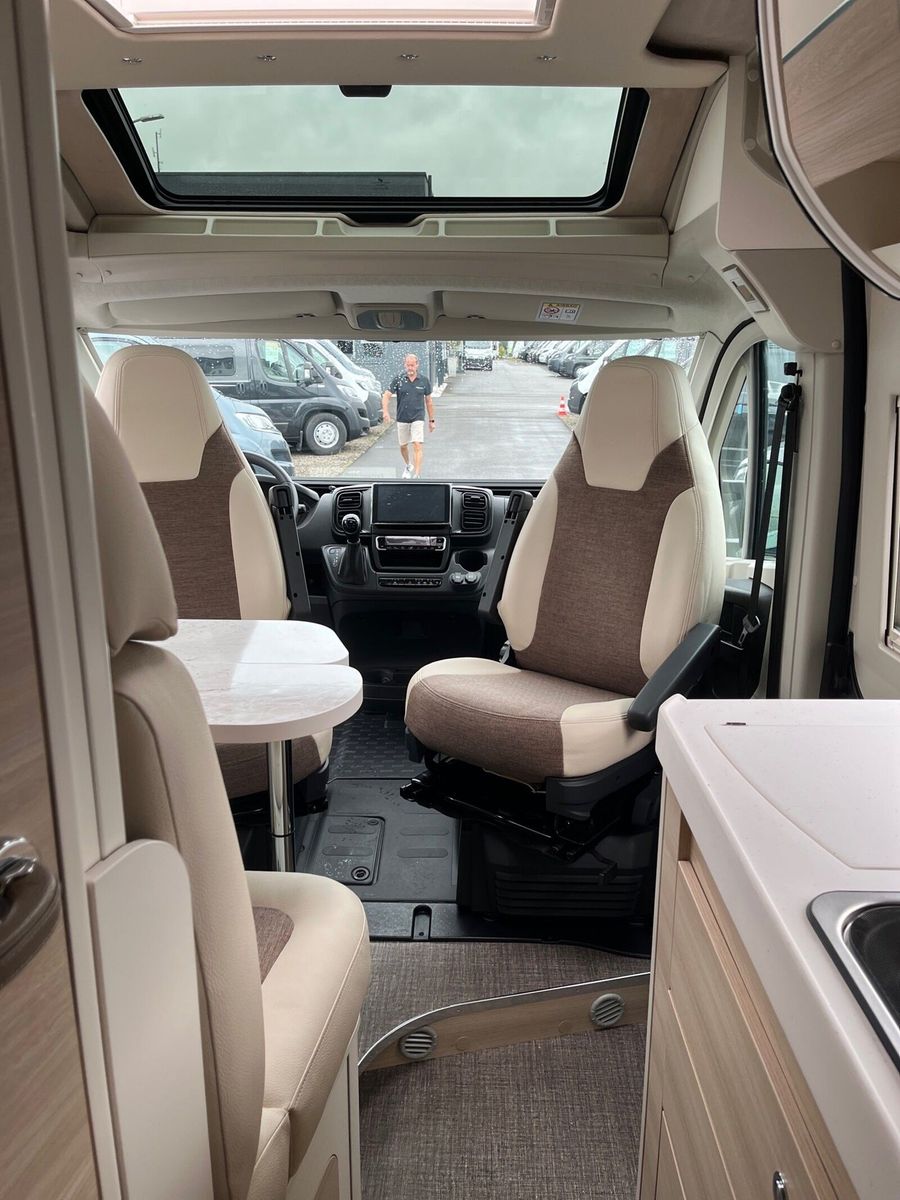 Fahrzeugabbildung Eura Mobil Van V 635 EB Klimaautomatik, Alu-Felgen, Solar
