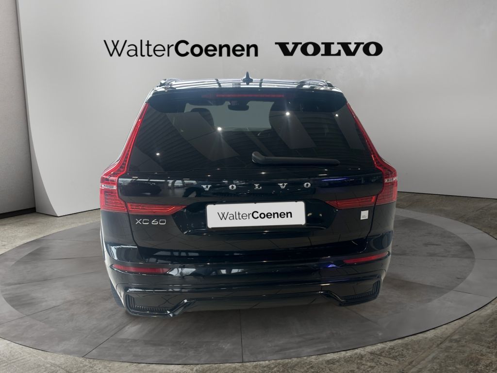 VOLVO XC60 T8 AWD Recharge Polestar Engineered VOLVO XC60 T8 AWD Recharge Polestar Engineered