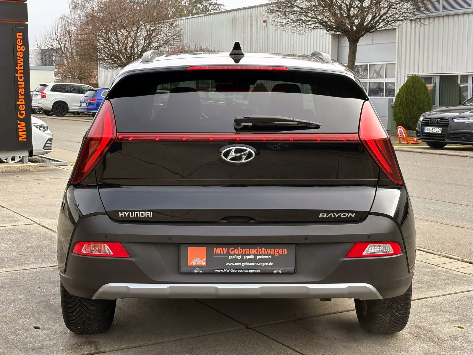 Fahrzeugabbildung Hyundai Bayon Prime 1.0TGDI Aut. 2WD LED ACC KAM SHZ NAV