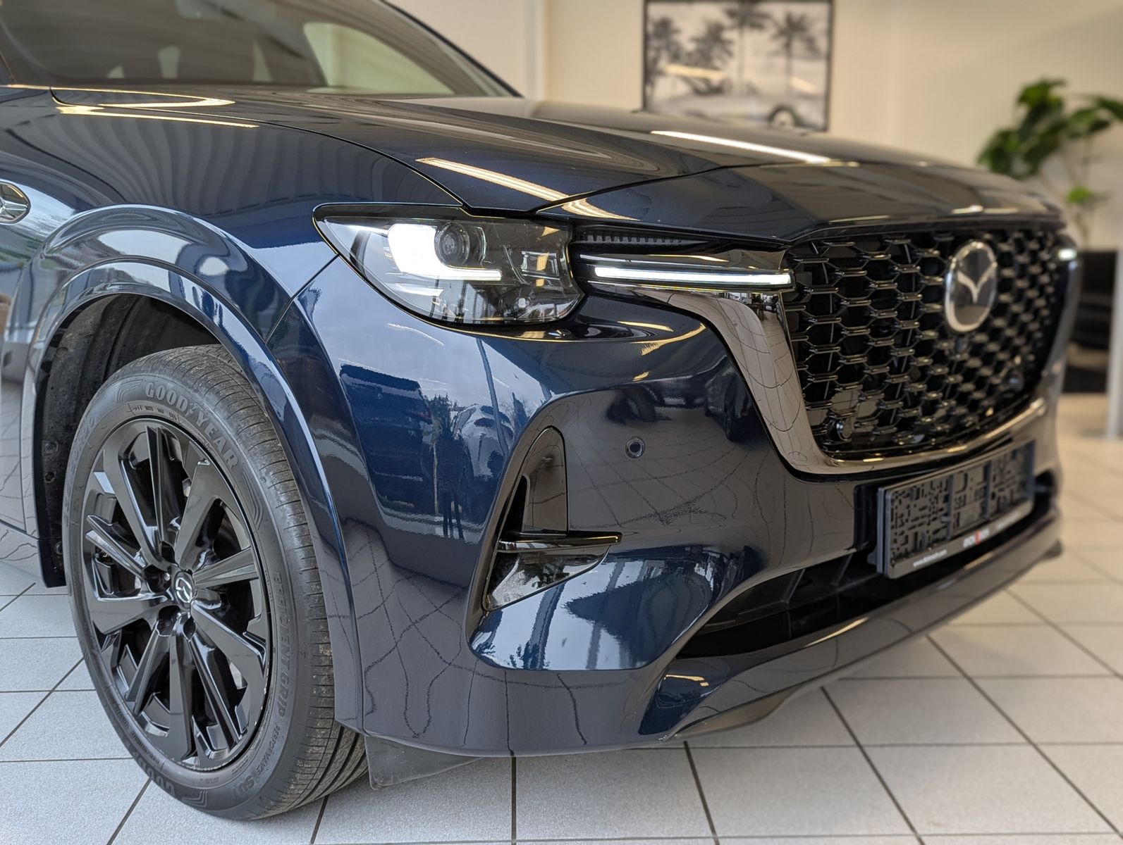 MAZDA CX-80 2.5SKYACTIV PHEV 327 HOMURA+ 7-Sitze Pano - Image 8