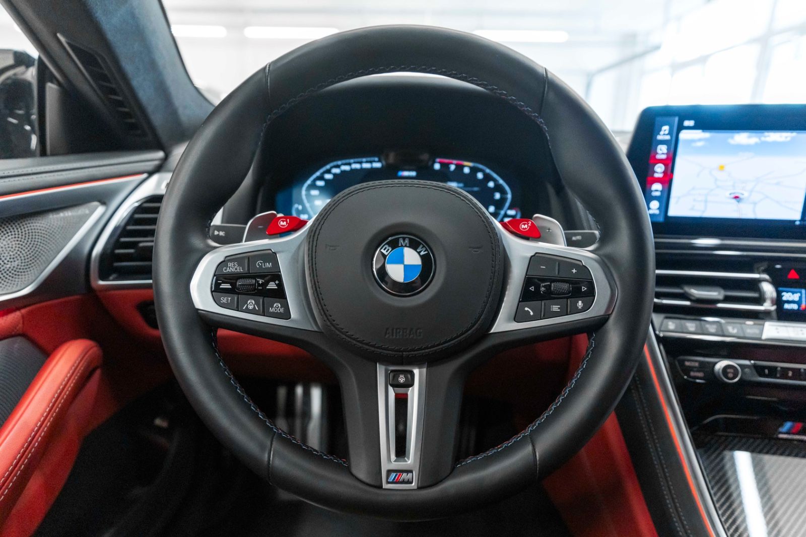 Fahrzeugabbildung BMW M8 Competition GC Head Up Laserlicht B&W ACC 360