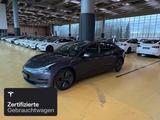 Tesla Model 3 Rear-Wheel Drive - silberne Tesla Model 3