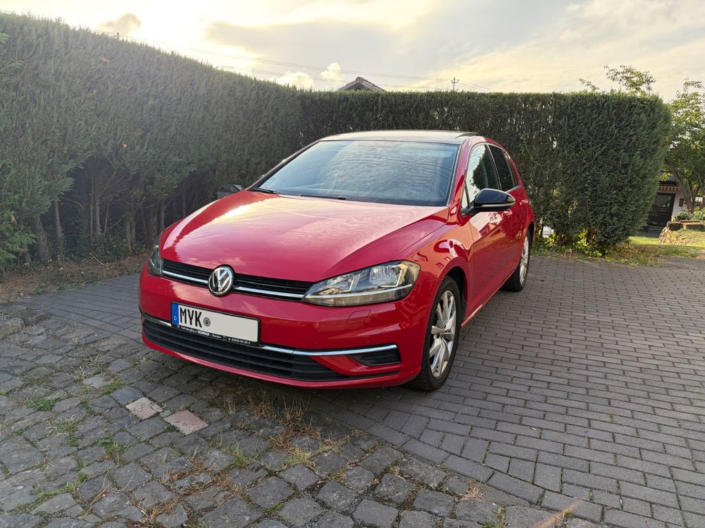 Image of Volkswagen Golf