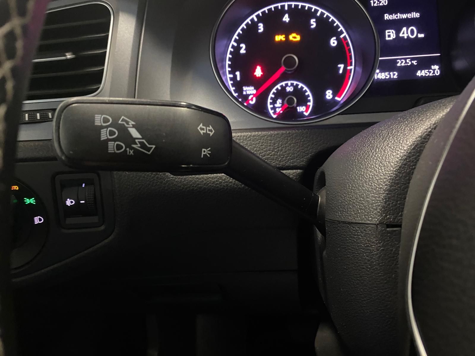 Fahrzeugabbildung Volkswagen Golf 1.2 TSI Lounge BMT+ PDC V&H+SITZHEIZ+KLIMA+