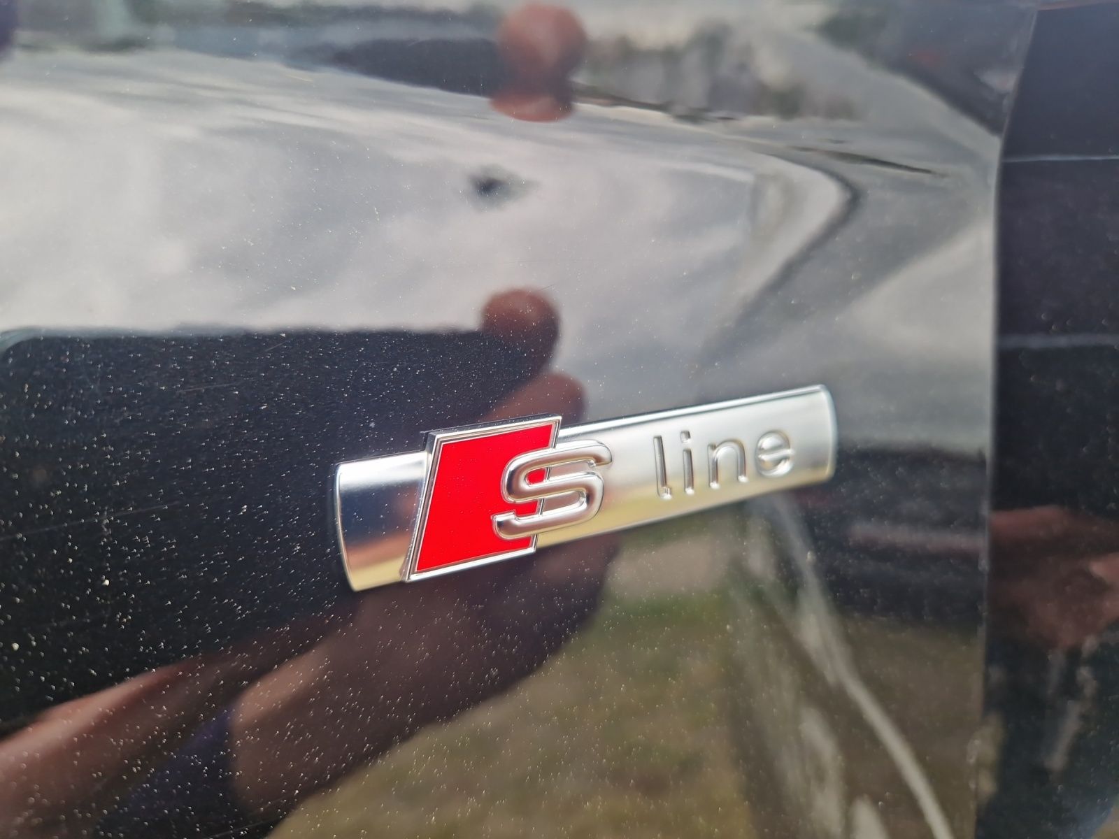 Fahrzeugabbildung Audi Q5 TDI quattro S line Navi RearView