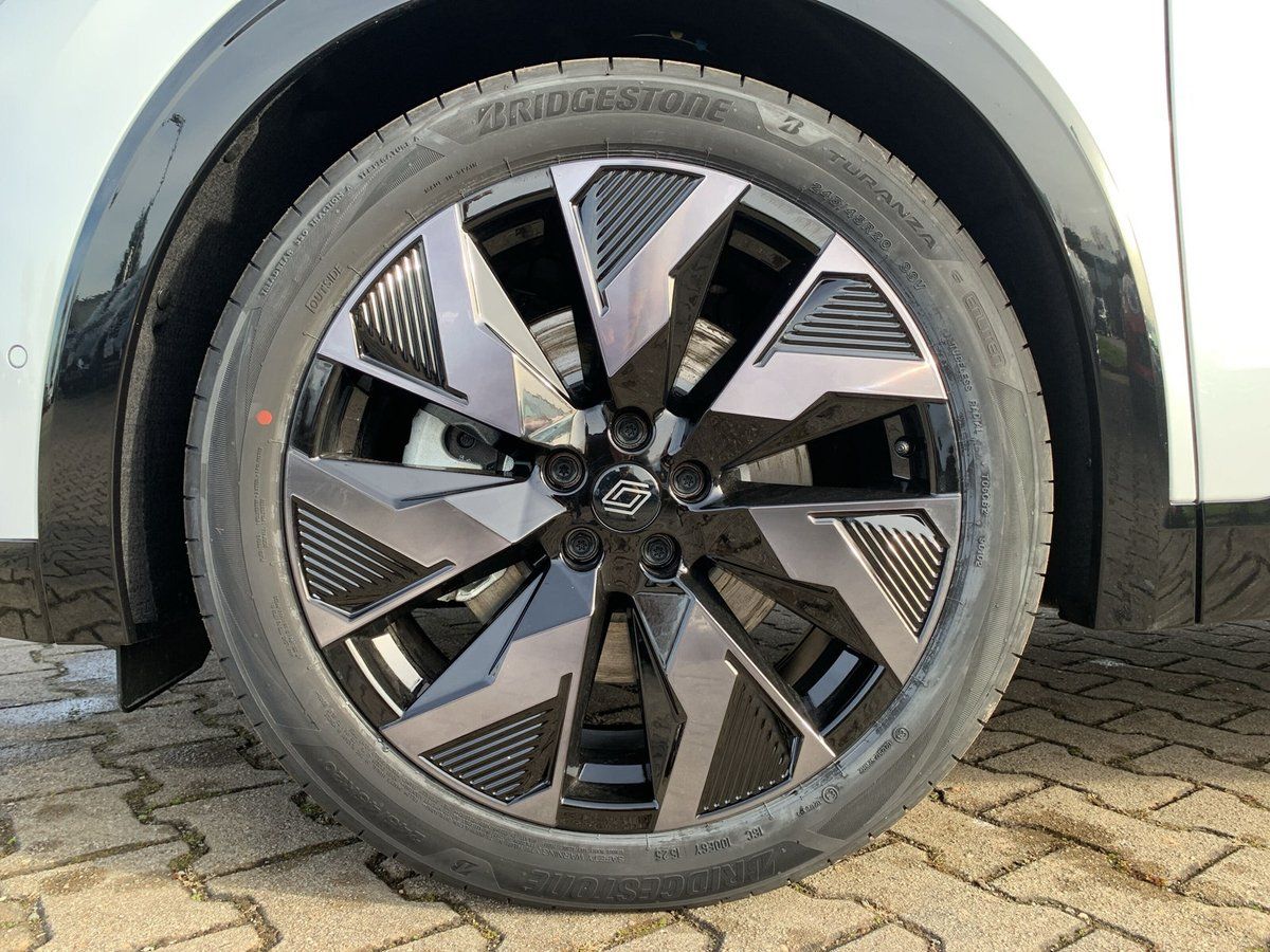 Renault Rafale - Bild 13