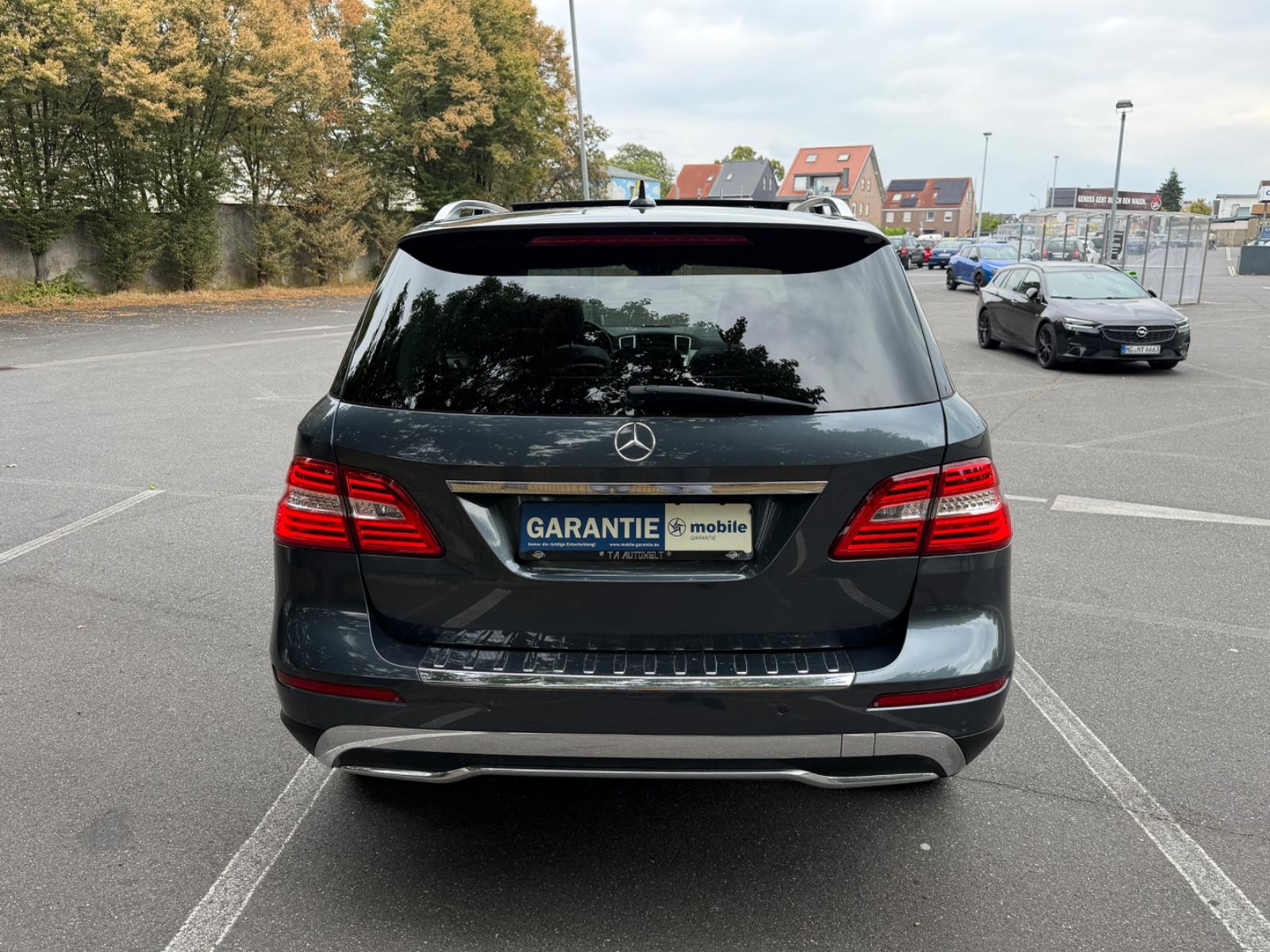 Mercedes-Benz ML 350 CDI BlueTec 4Matic*Panorama*20Zoll*Top*