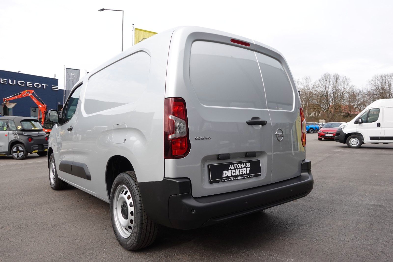 Fahrzeugabbildung Opel Combo Cargo XL Edition 1.5 Diesel 75kW