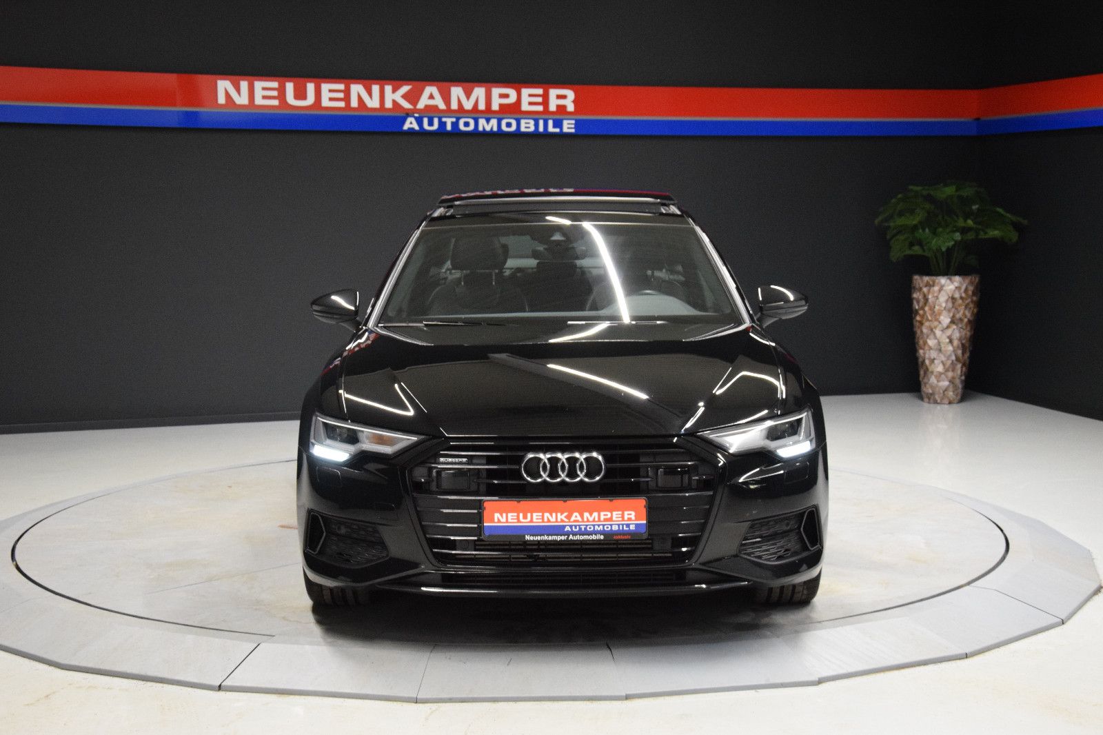 Fahrzeugabbildung Audi A6 Lim. 55 TFSI quattro Sport Pano Leder ACC