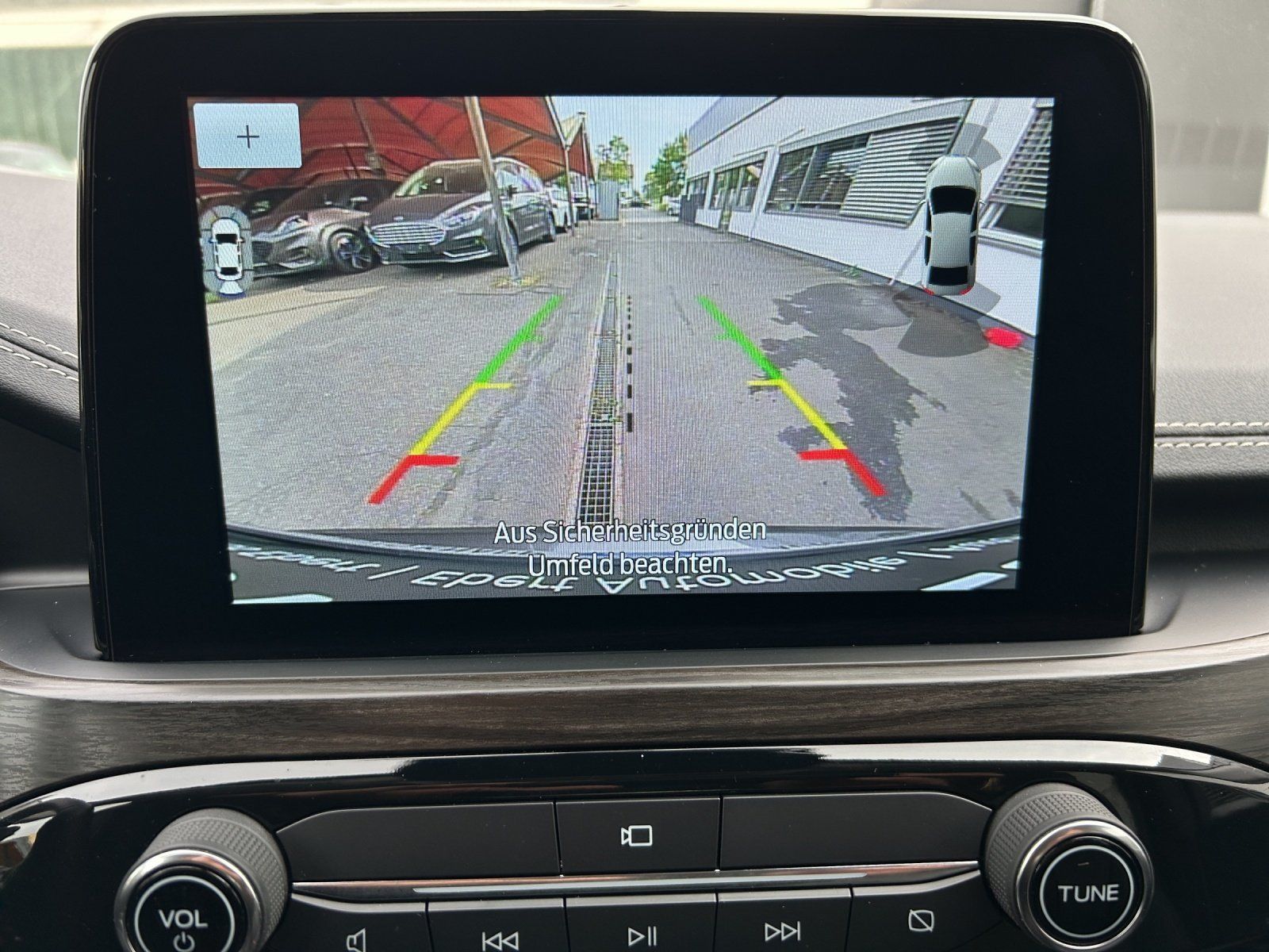 Fahrzeugabbildung Ford Kuga 2.5 Duratec Plug-in-Hybrid Vignale/AHK/B&O/