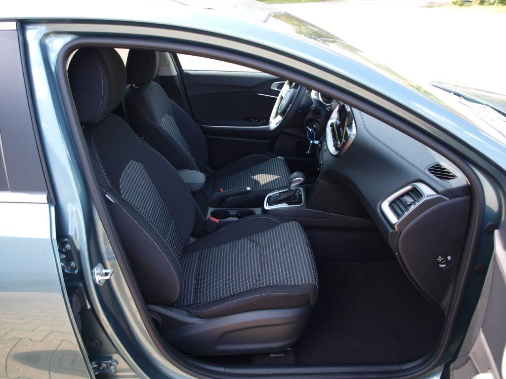 Kia Ceed SW 1.5 T DCT7 NAVI KAM ALU SHZG LED 4 WKR