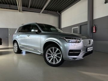 Volvo XC90 - 1