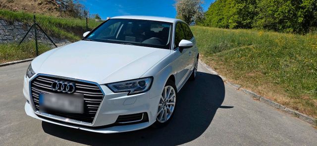AUDI Audi A3 weiss, Leder